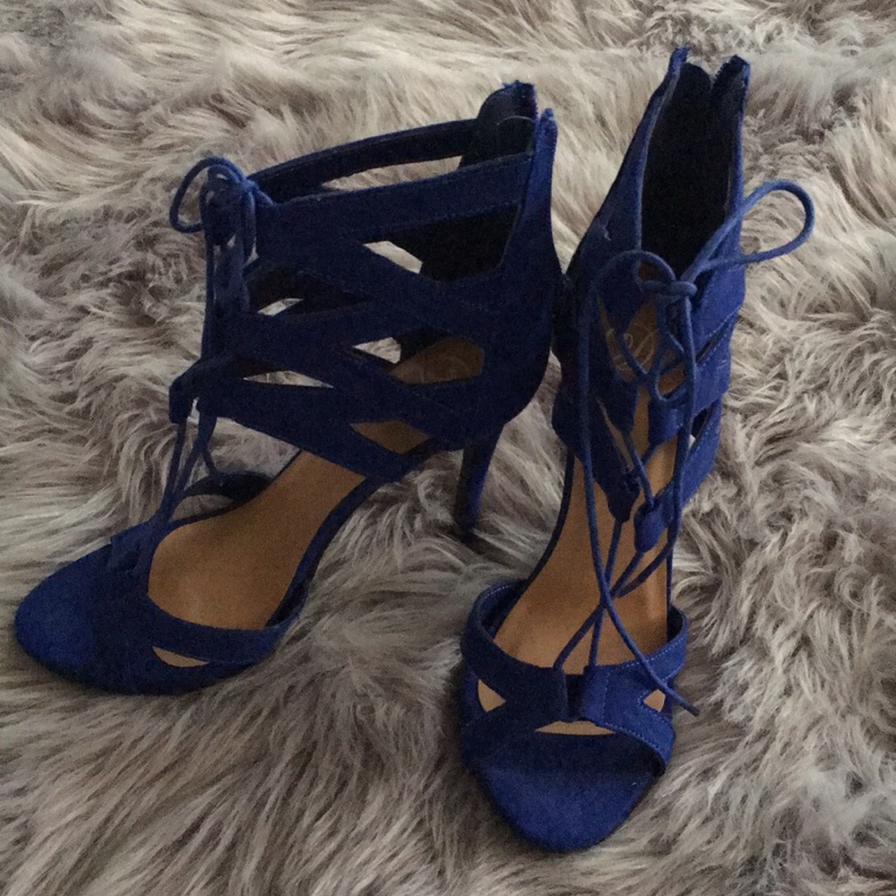 High heels ❤️ - Picture 2 of 3